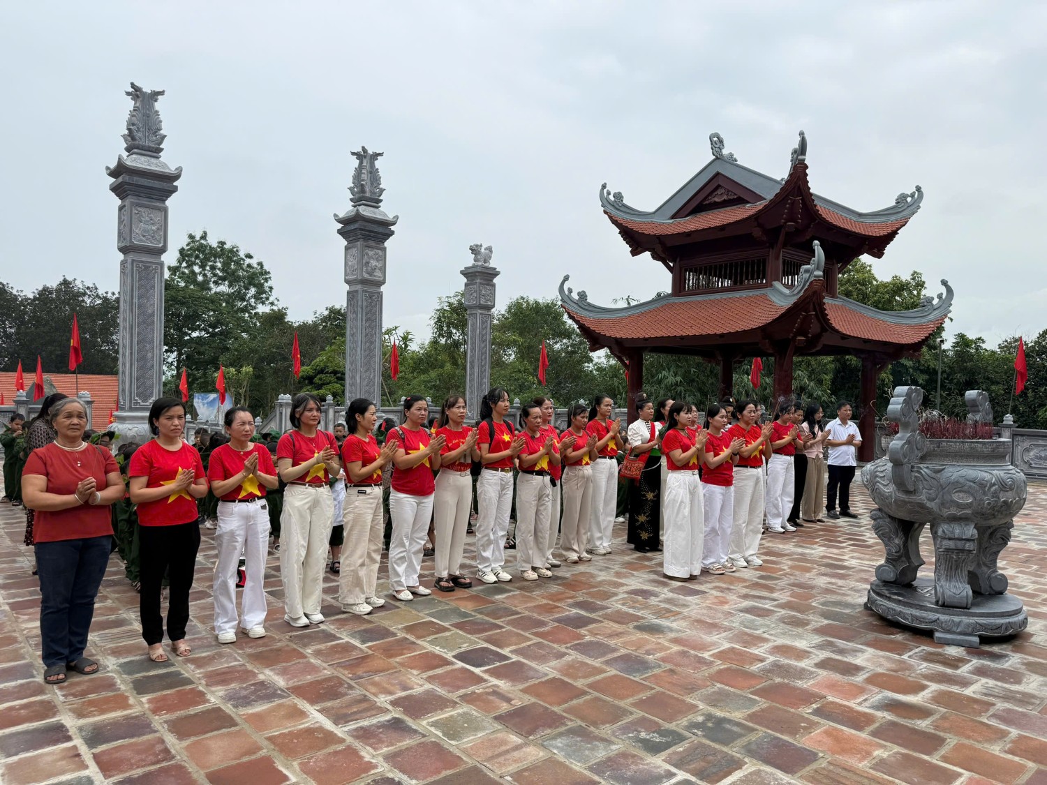 Tổ chức tham quan, dã ngoại tại khu di tích lịch sử đồi A1 và đền thờ Bác Hồ