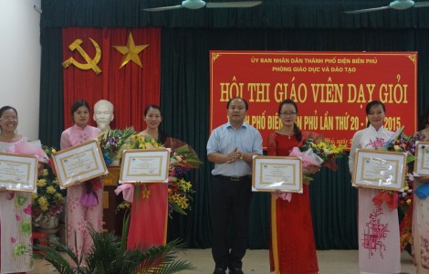 Hoi-thi-giao-vien-day-gioi-cap-thanh-pho-lan-thu-XX.jpg